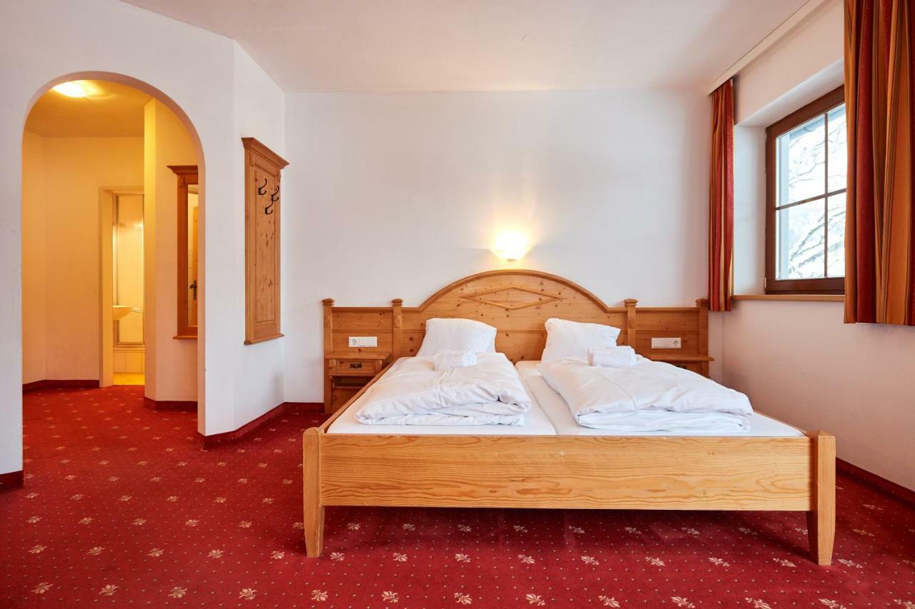 Gut Voegeihof Hotel Forstau  Bagian luar foto