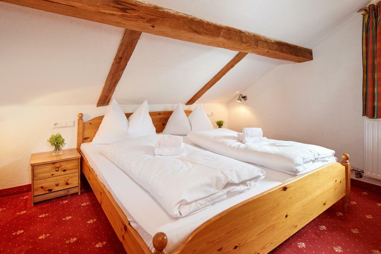 Gut Voegeihof Hotel Forstau  Bagian luar foto